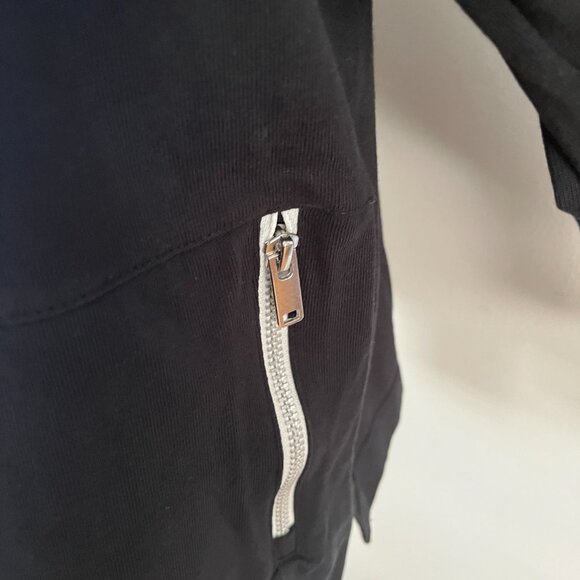 Nike Sz L Sportswear Premium Essentials Mock Neck Shirt Zipper Pocket - Picture 8 of 8